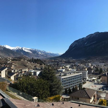 Les Murets Bed & Breakfast Sierre Bagian luar foto