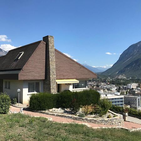 Les Murets Bed & Breakfast Sierre Bagian luar foto